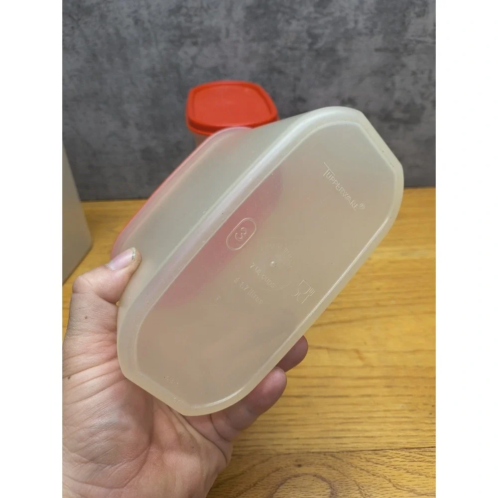 LOT‎ OF 4 VINTAGE TUPPERWARE RED LID